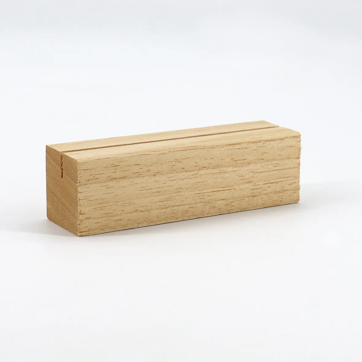 Taco de madera liso